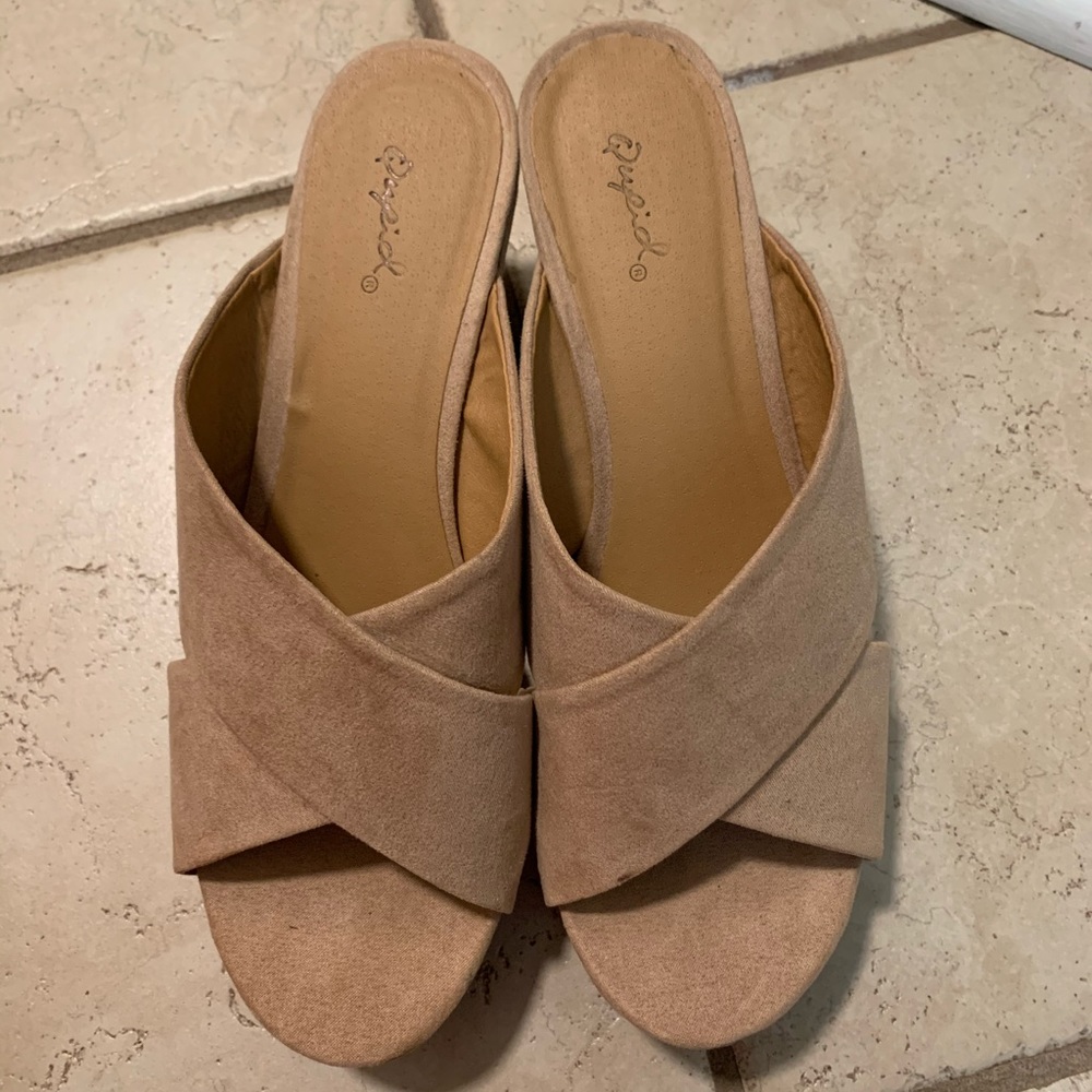 women’s shoes